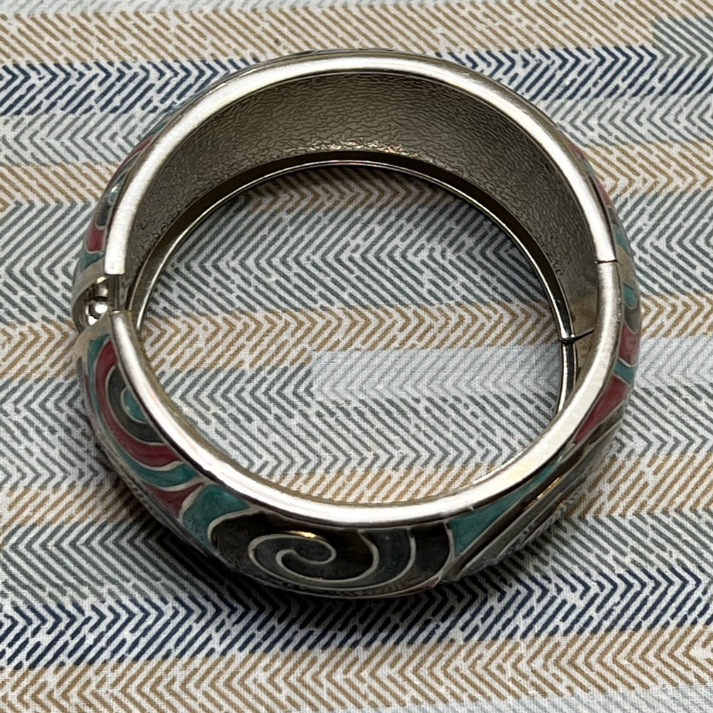 Vintage Silver Hinged Bangle Bracelet with Swirl Design, Boho, Retro - Picture 4 of 6